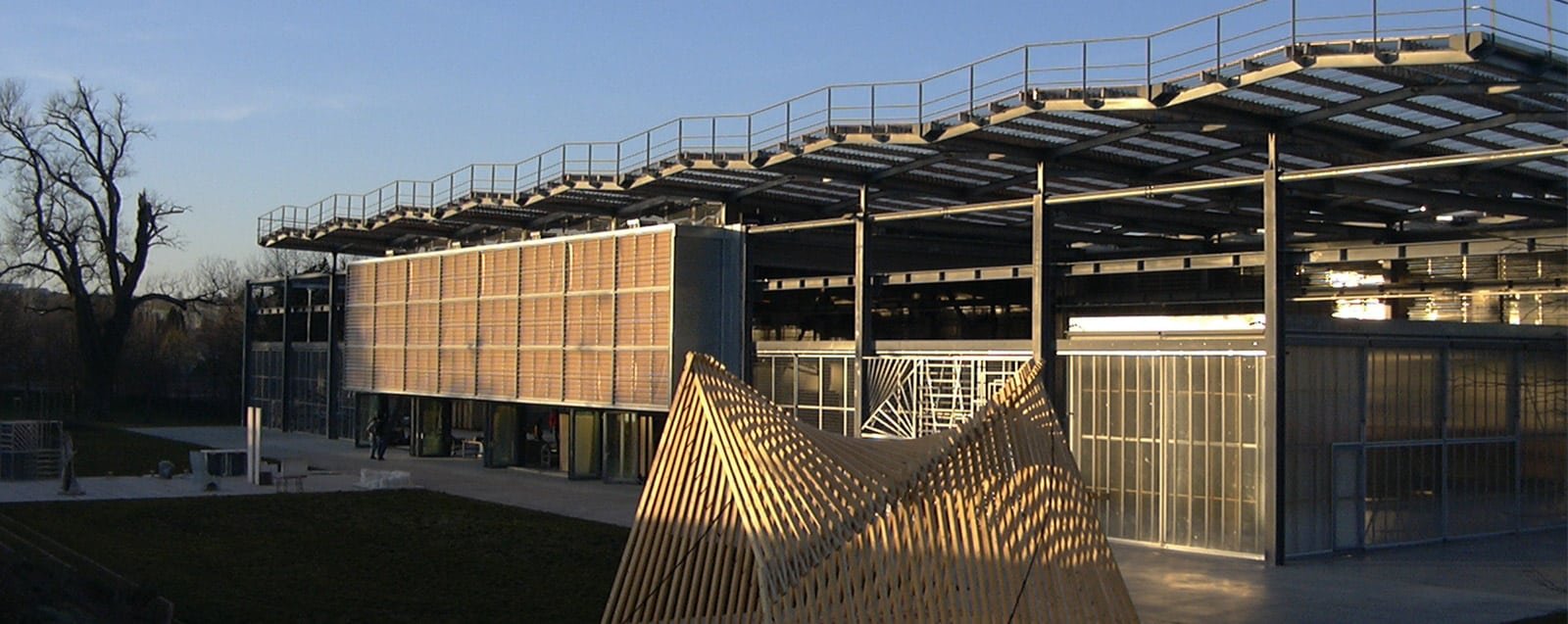 Les Grands Ateliers bâtiment extérieur