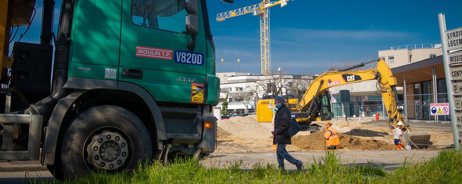 Aménagement de la place du centre-ville, dans le cadre du projet de rénovation urbaine © Mairie de Villefontaine