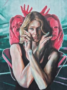 Street Art femme blonde